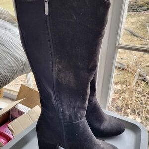 Black Knee-High Women's Boots